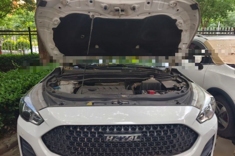 Used Haval M6 2019 1.5T DCT Two-Wheel Drive Value Edition China VI Standard Engine Bay