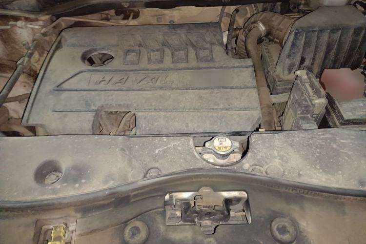 Used Haval M6 2019 1.5T DCT Two-Wheel Drive Elite Version China VI Standard Engine Bay