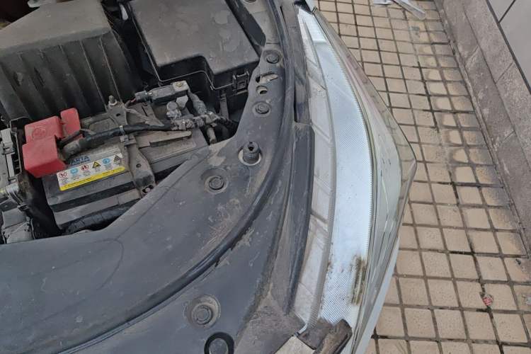 Used Haval M6 2019 1.5T Manual Two-Wheel Drive Elite Version China VI Standard Engine Bay Left