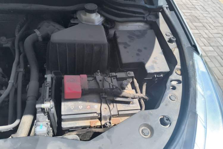 Used Haval M6 2019 1.5T DCT Two-Wheel Drive Elite Version China VI Standard Engine Bay Left