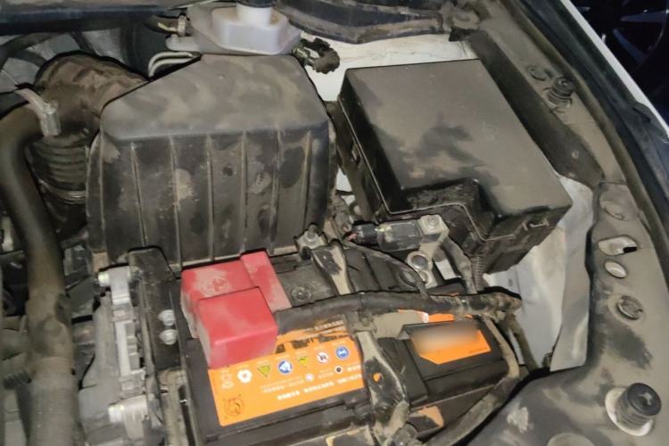 Used Haval M6 2019 1.5T DCT Two-Wheel Drive Elite Version China VI Standard Engine Bay Left