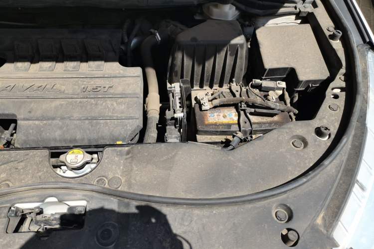 Used Haval M6 2019 1.5T DCT Two-Wheel Drive Value Edition China VI Standard Engine Bay Left