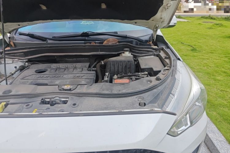Used Haval M6 2019 1.5T Manual Two-Wheel Drive Elite Version China VI Standard Engine Bay Left