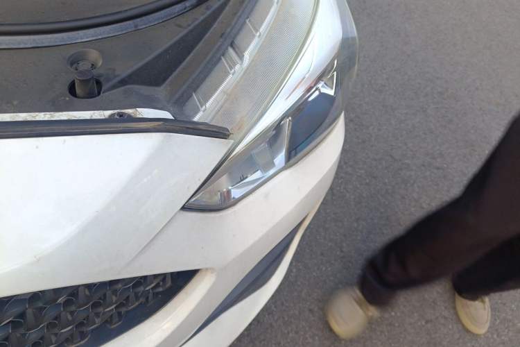 Used Haval M6 2019 1.5T DCT Two-Wheel Drive Value Edition China VI Standard Engine Bay Left