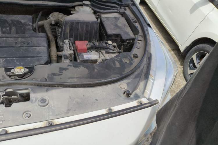 Used Haval M6 2019 1.5T Manual Two-Wheel Drive Elite Version China VI Standard Engine Bay Left