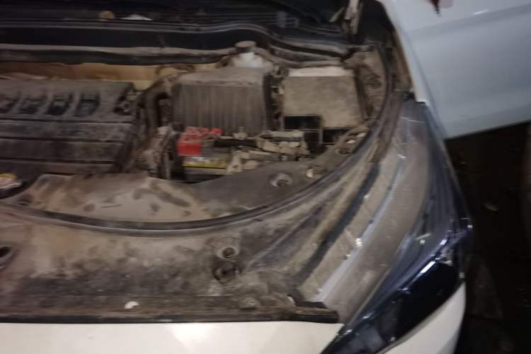 Used Haval M6 2019 1.5T Manual Two-Wheel Drive Elite Version China VI Standard Engine Bay Left
