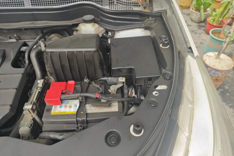 Used Haval M6 2019 1.5T Manual Two-Wheel Drive Elite Version China VI Standard Engine Bay Left