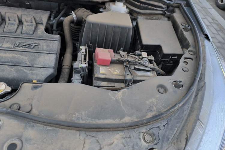 Used Haval M6 2019 1.5T Manual Two-Wheel Drive Urban Version China VI Standard Engine Bay Left
