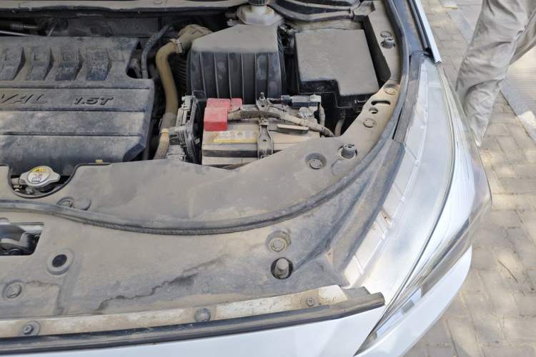 Used Haval M6 2019 1.5T DCT Two-Wheel Drive Elite Version China VI Standard Engine Bay Left