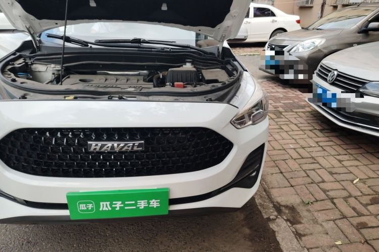 Used Haval M6 2019 1.5T DCT Two-Wheel Drive Elite Version China VI Standard Engine Bay Left