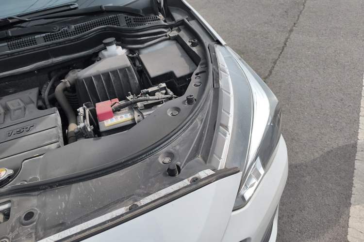 Used Haval M6 2019 1.5T Manual Two-Wheel Drive Urban Version China VI Standard Engine Bay Left