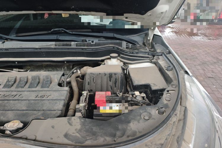 Used Haval M6 2019 1.5T DCT Two-Wheel Drive Elite Version China VI Standard Engine Bay Left