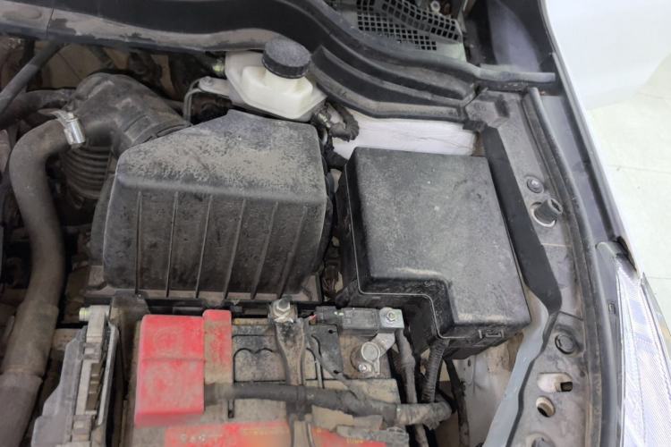 Used Haval M6 2019 1.5T DCT Two-Wheel Drive Elite Version China VI Standard Engine Bay Left