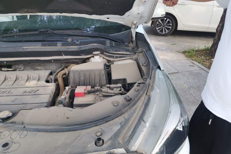 Used Haval M6 2019 1.5T Manual Two-Wheel Drive Urban Version China V Standard Engine Bay Left