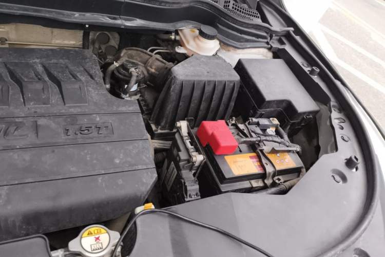Used Haval M6 2019 1.5T Manual Two-Wheel Drive Elite Version China V Standard Engine Bay Left