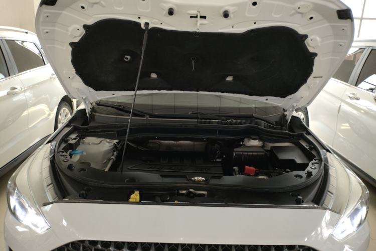 Used Haval M6 2019 1.5T Manual Two-Wheel Drive Urban Version China V Standard Engine Bay