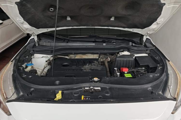 Used Haval M6 2019 1.5T DCT Two-Wheel Drive Elite Version China VI Standard Engine Bay