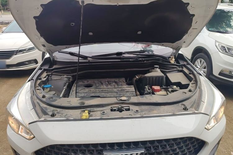 Used Haval M6 2019 1.5T DCT Two-Wheel Drive Value Edition China VI Standard Engine Bay
