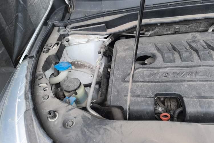 Used Haval M6 2019 1.5T Manual Two-Wheel Drive Elite Version China VI Standard Engine Bay Right