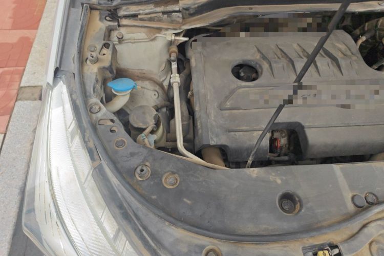 Used Haval M6 2019 1.5T DCT Two-Wheel Drive Elite Version China V Standard Engine Bay Right