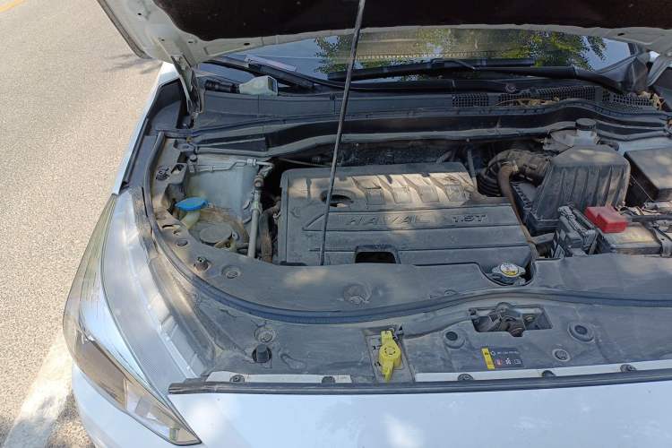 Used Haval M6 2019 1.5T Manual Two-Wheel Drive Urban Version China V Standard Engine Bay Right