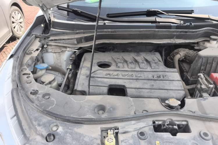 Used Haval M6 2019 1.5T Manual Two-Wheel Drive Elite Version China VI Standard Engine Bay Right