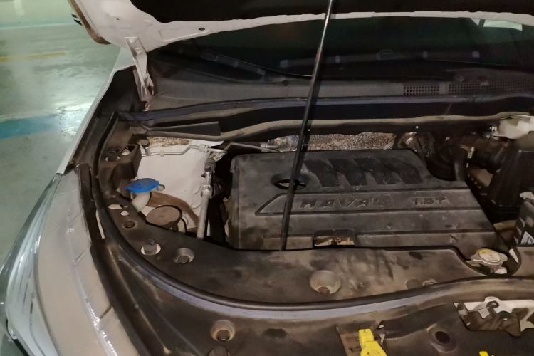 Used Haval M6 2019 1.5T Manual Two-Wheel Drive Urban Version China VI Standard Engine Bay Right