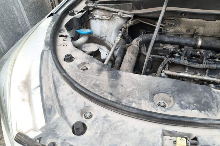 Used Haval M6 2019 1.5T Manual Two-Wheel Drive Elite Version China VI Standard Engine Bay Right