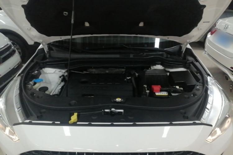 Used Haval M6 2019 1.5T Manual Two-Wheel Drive Elite Version China VI Standard Engine Bay