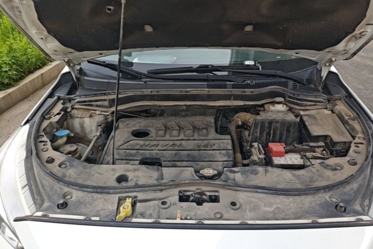 Used Haval M6 2019 1.5T DCT Two-Wheel Drive Elite Version China VI Standard Engine Bay