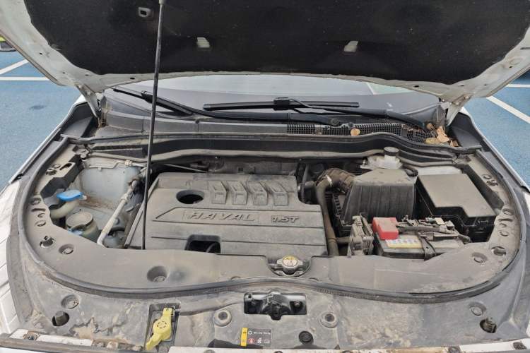 Used Haval M6 2019 1.5T DCT Two-Wheel Drive Elite Version China VI Standard Engine Bay