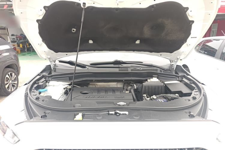 Used Haval M6 2019 1.5T DCT Two-Wheel Drive Value Edition China VI Standard Engine Bay