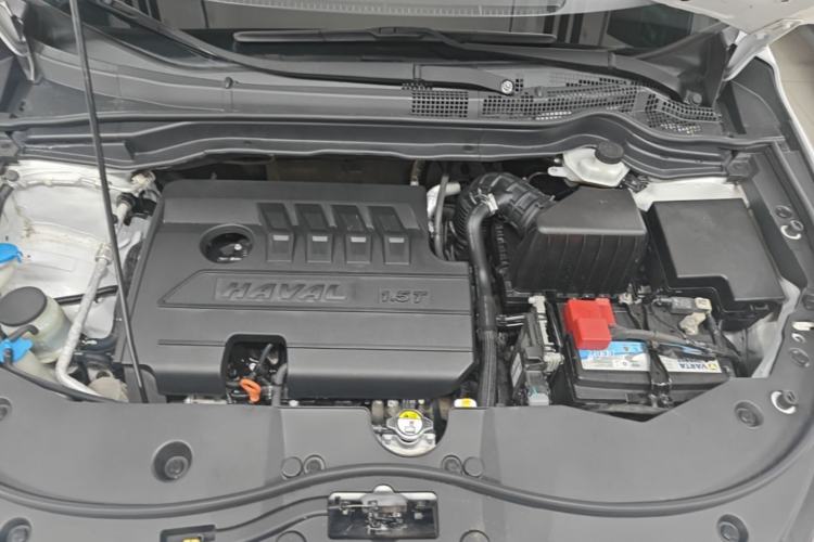Used Haval M6 2019 1.5T DCT Two-Wheel Drive Value Edition China VI Standard Engine Bay