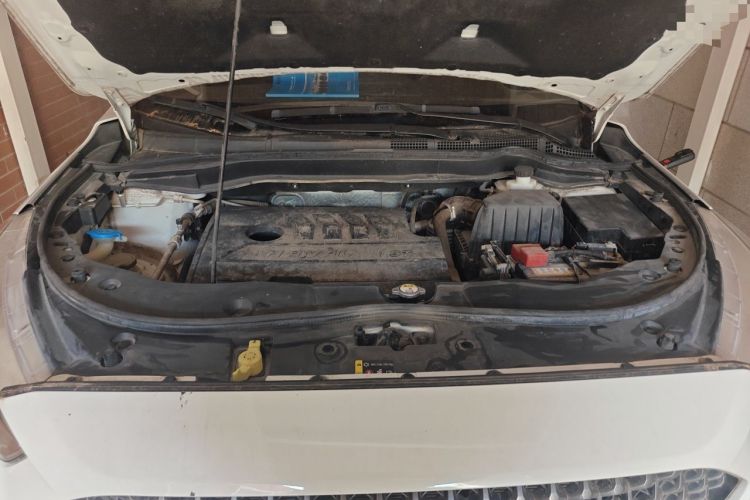 Used Haval M6 2019 1.5T DCT Two-Wheel Drive Value Edition China VI Standard Engine Bay