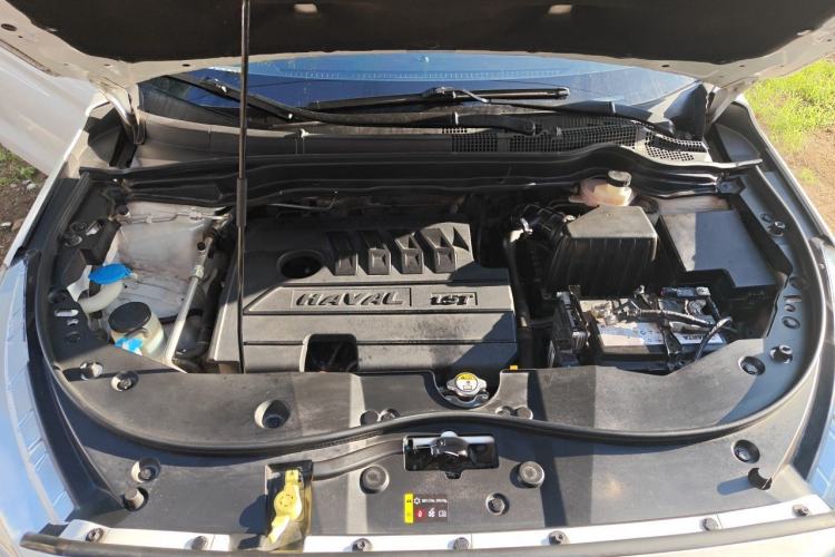 Used Haval M6 2019 1.5T DCT Two-Wheel Drive Value Edition China VI Standard Engine Bay