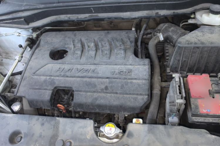 Used Haval M6 2019 1.5T DCT Two-Wheel Drive Elite Version China VI Standard Engine Bay