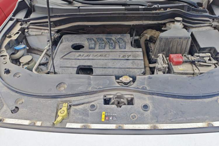 Used Haval M6 2019 1.5T Manual Two-Wheel Drive Urban Version China VI Standard Engine Bay