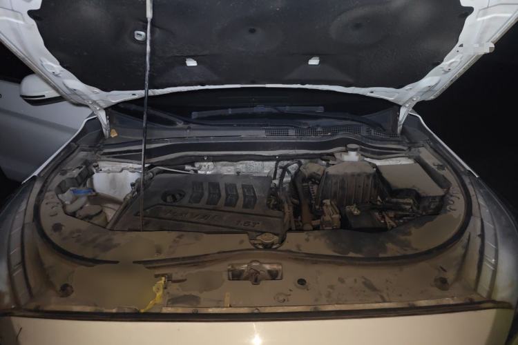 Used Haval M6 2019 1.5T Manual Two-Wheel Drive Elite Version China VI Standard Engine Bay