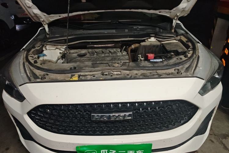 Used Haval M6 2019 1.5T Manual Two-Wheel Drive Elite Version China V Standard Engine Bay