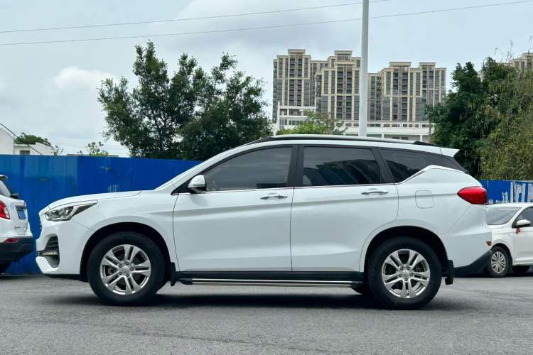 Used Haval M6 2019 1.5T DCT Two-Wheel Drive Elite Version China V Standard Exterior 1