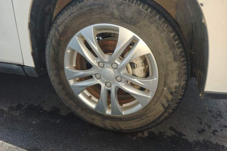 Used Haval M6 2019 1.5T DCT Two-Wheel Drive Elite Version China VI Standard Exterior 1