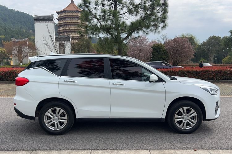 Used Haval M6 2019 1.5T DCT Two-Wheel Drive Value Edition China VI Standard Exterior 2