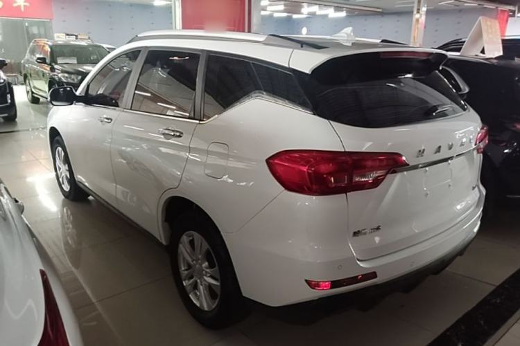 Used Haval M6 2019 1.5T DCT Two-Wheel Drive Elite Version China VI Standard Exterior 2