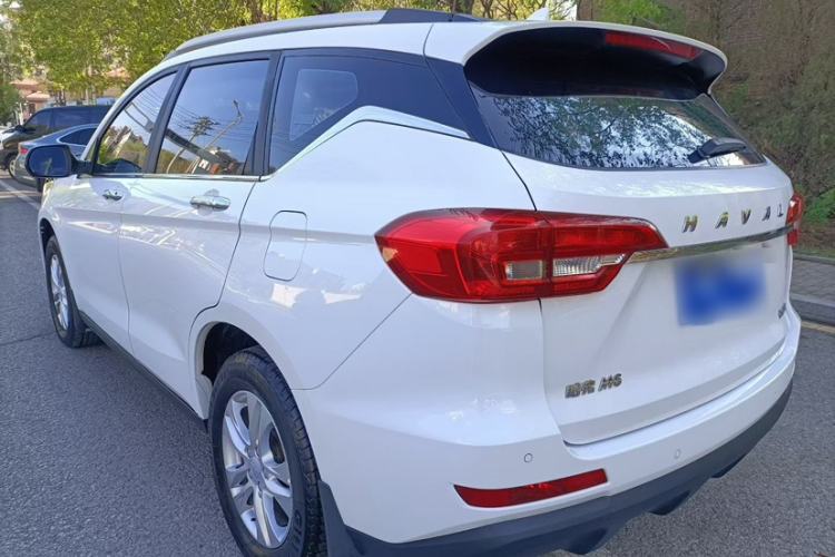 Used Haval M6 2019 1.5T Manual Two-Wheel Drive Elite Version China VI Standard Exterior 2