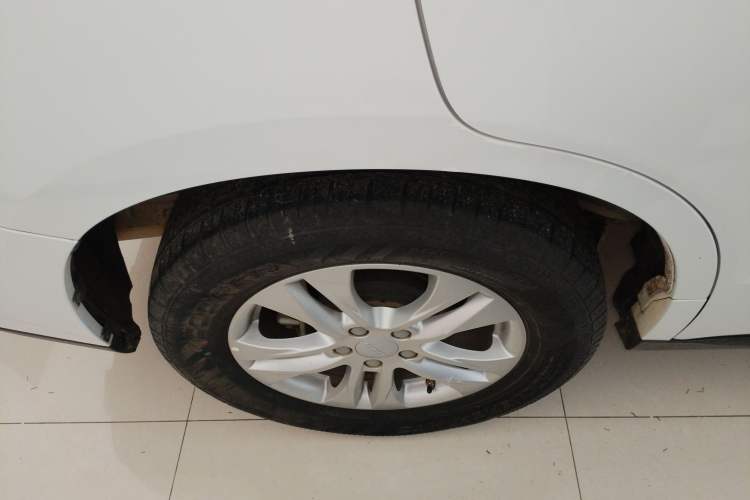 Used Haval M6 2019 1.5T DCT Two-Wheel Drive Value Edition China VI Standard Exterior 4