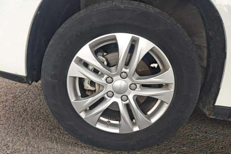 Used Haval M6 2019 1.5T DCT Two-Wheel Drive Elite Version China VI Standard Exterior 4