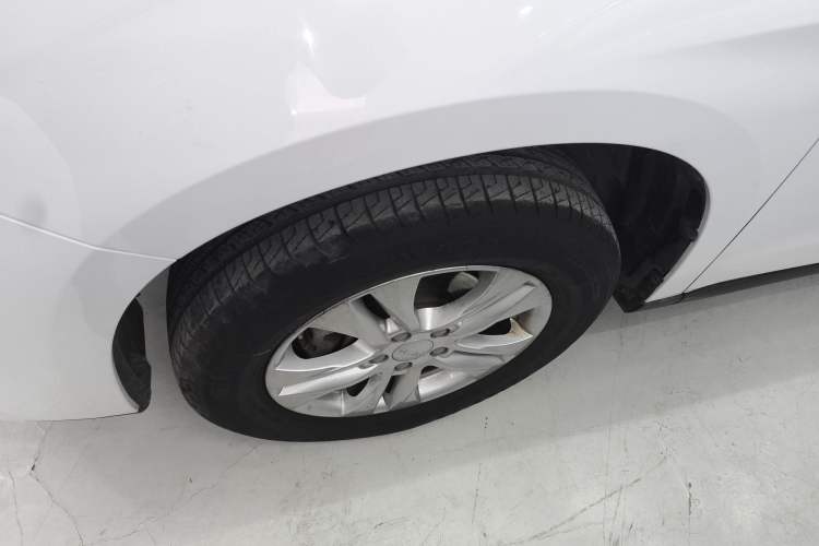 Used Haval M6 2019 1.5T Manual Two-Wheel Drive Urban Version China VI Standard Exterior 4