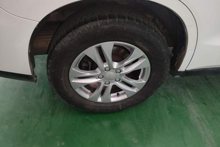 Used Haval M6 2019 1.5T Manual Two-Wheel Drive Urban Version China VI Standard Exterior 5