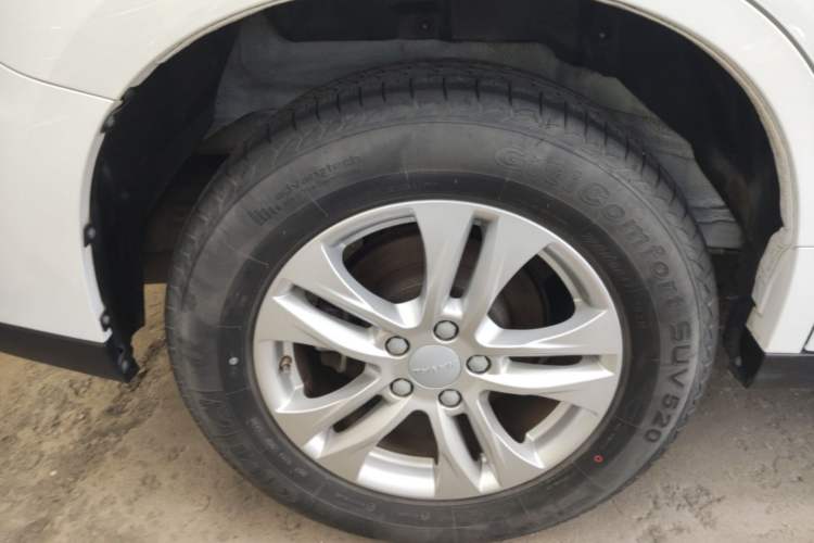 Used Haval M6 2019 1.5T DCT Two-Wheel Drive Elite Version China VI Standard Exterior 5