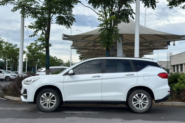 Used Haval M6 2019 1.5T DCT Two-Wheel Drive Value Edition China VI Standard Exterior 5